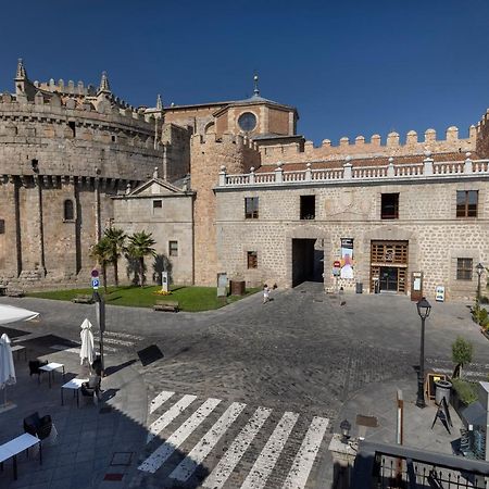 ホテル オスタル レスタウランテ プエルタ デル アルカサル Ávila エクステリア 写真