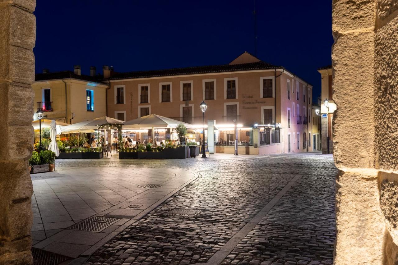 ホテル オスタル レスタウランテ プエルタ デル アルカサル Ávila エクステリア 写真