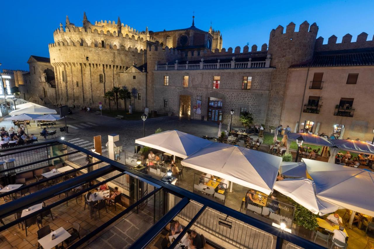ホテル オスタル レスタウランテ プエルタ デル アルカサル Ávila エクステリア 写真