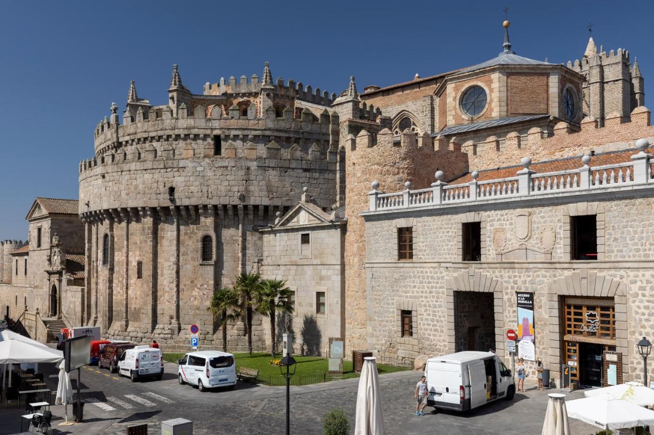 ホテル オスタル レスタウランテ プエルタ デル アルカサル Ávila エクステリア 写真